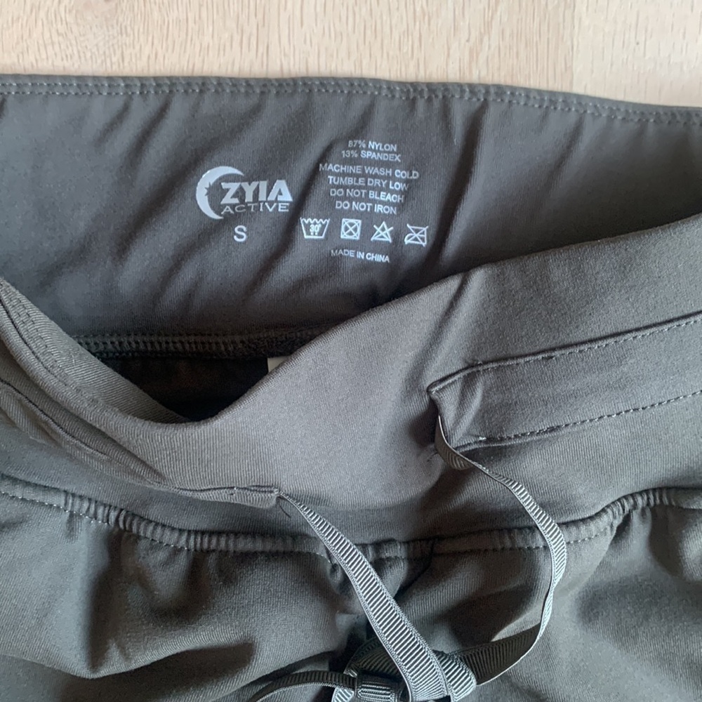 ZYIA ACTIVE Military Green Jogger size S - Picture 2 of 3